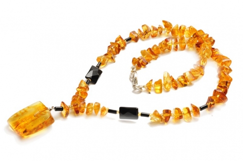 Natural amber necklace