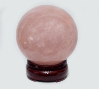 Rose quartz ball, 600 grams