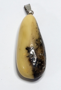 Amber pendant, Baltic States, No. 8