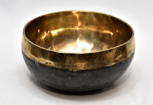 Singing bowl Nepal black-gold, 500 grams