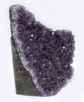 Uruguay amethyst, 750 grams, dark crystals