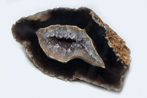 Amethyst Geode, Uruguay, Vorderseite poliert, 1360 Gramm