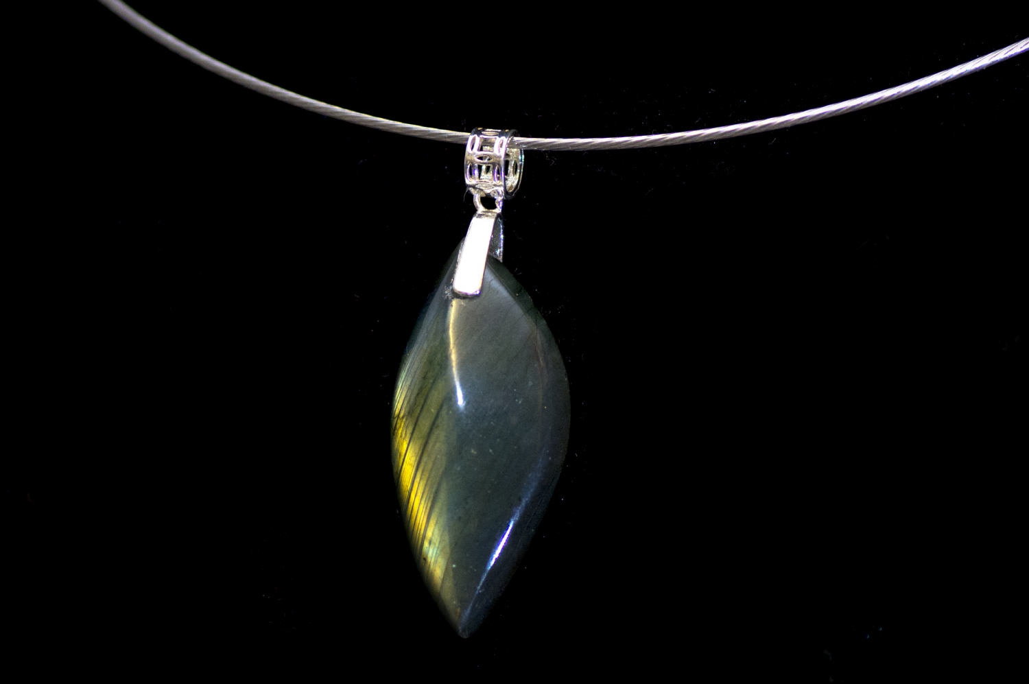 Labradorite from Madagascar, pendant with silver eyelet No. 2