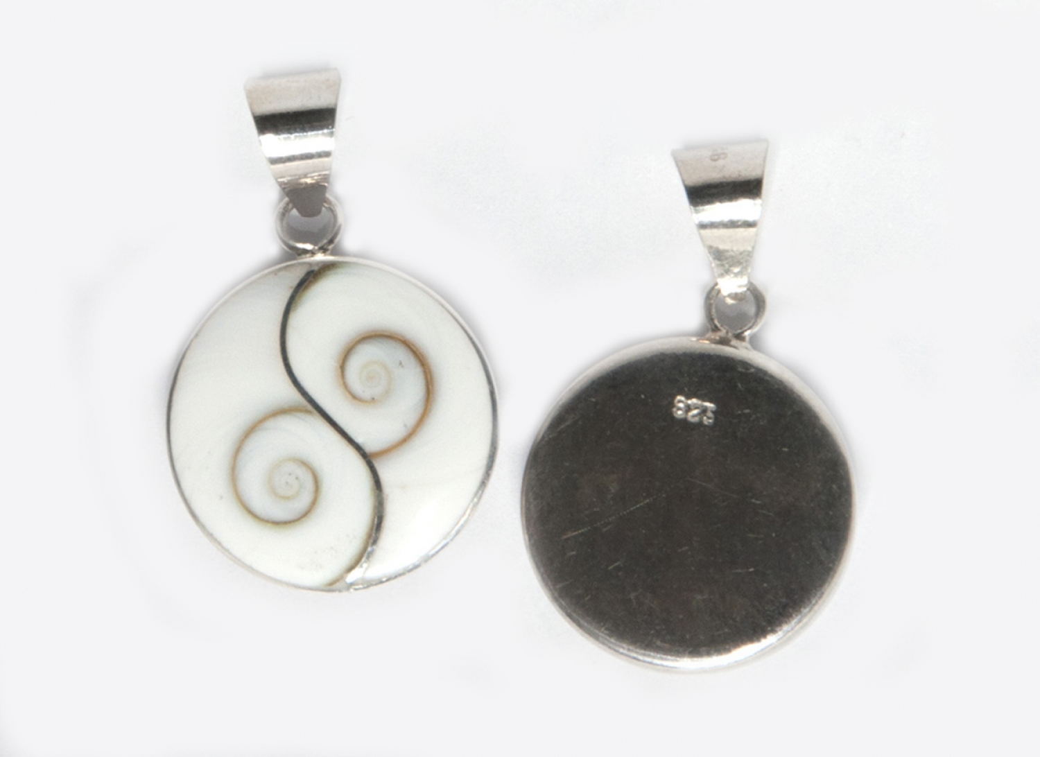 Shiva's Eye pendant, Ying Yang, silver on the back